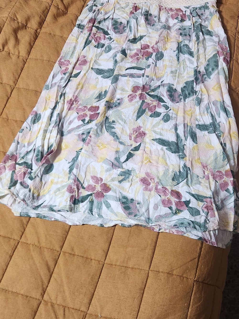 Floral White & Pink Elastic Waist Maxi Skirt